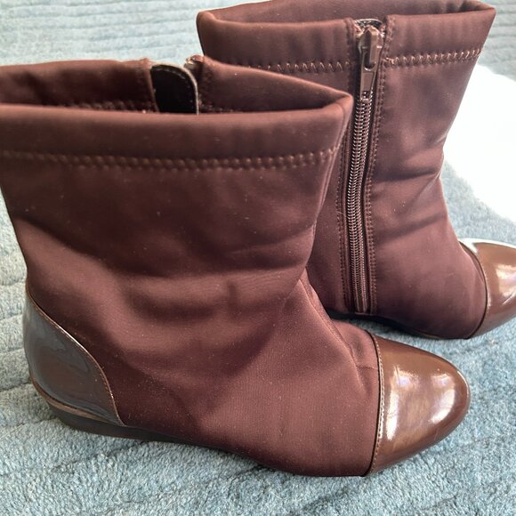 Ros Hommerson Easton Wedge brown fabric-patent ankle boots, women's 7M - Picture 1 of 4